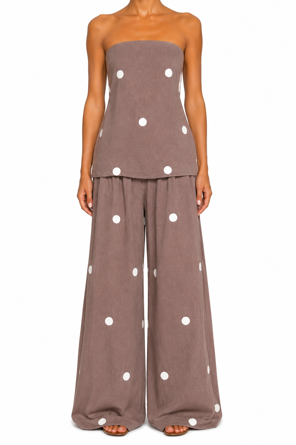 Conjunto Lunares — El que te hace girar cabezas