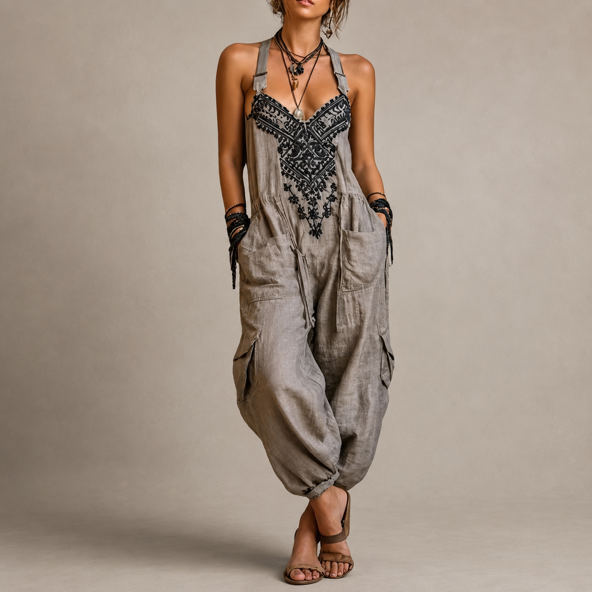 Astrid mono boho bordado gris