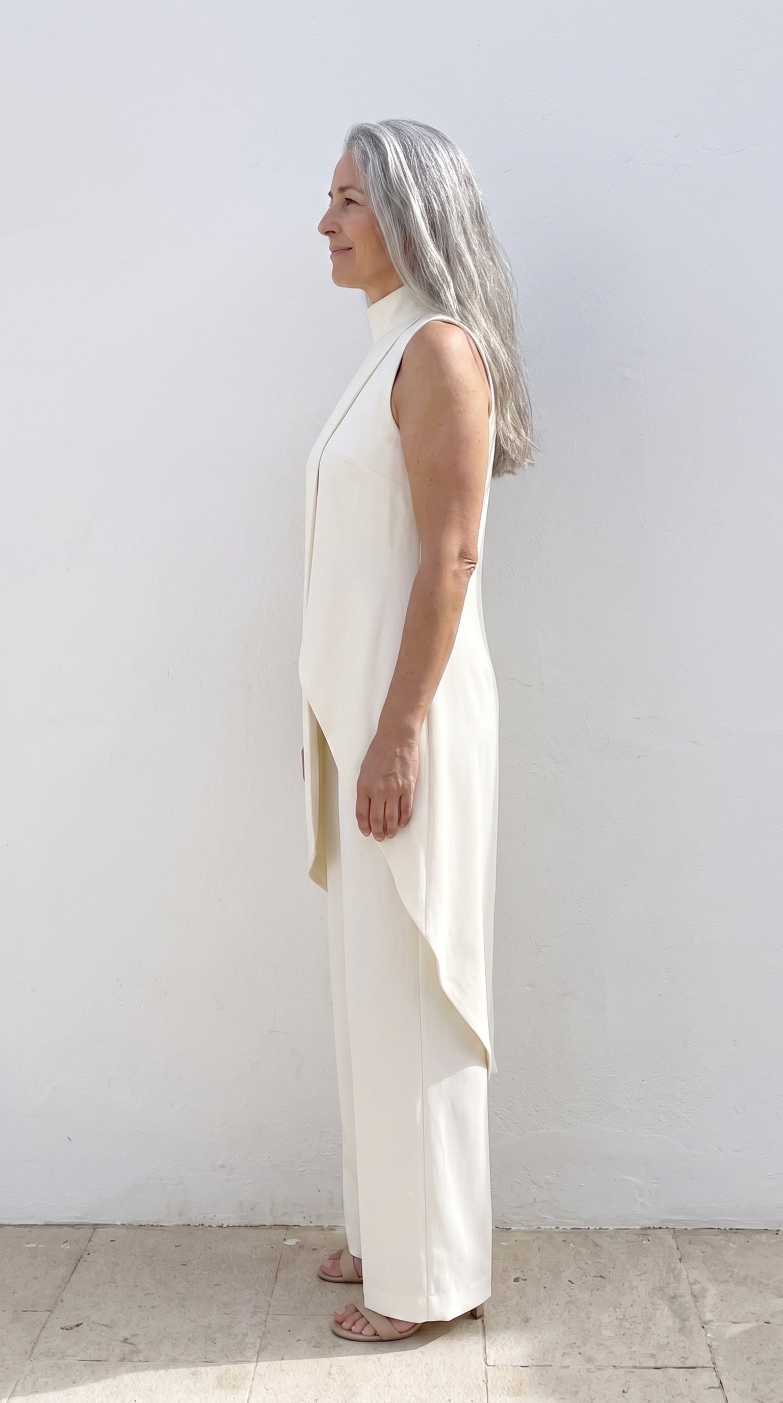 Catalina — Mono Elegante