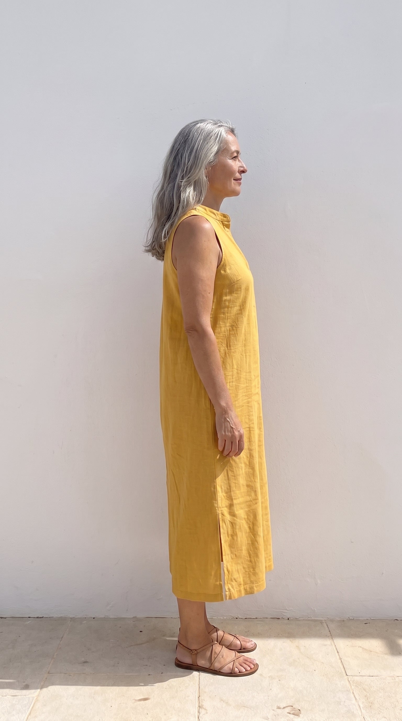 Sofía — Vestido Midi de Lino