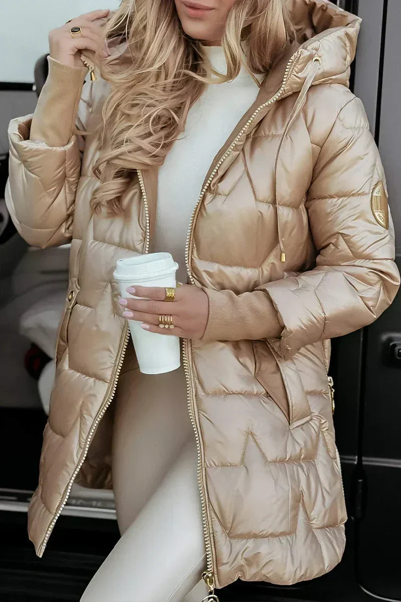 Chaqueta de invierno con capucha en beige